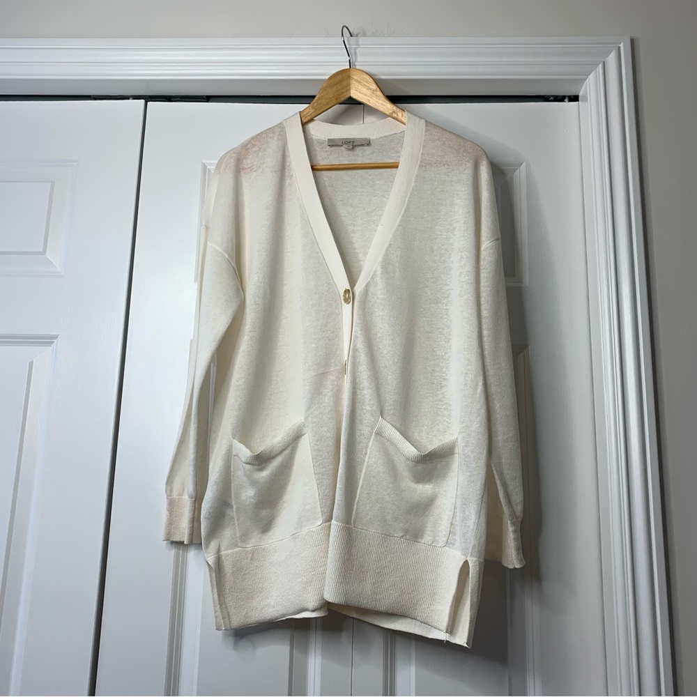 LOFT Cream V-Neck Long Line Button up  Cardigan Women’s Size L